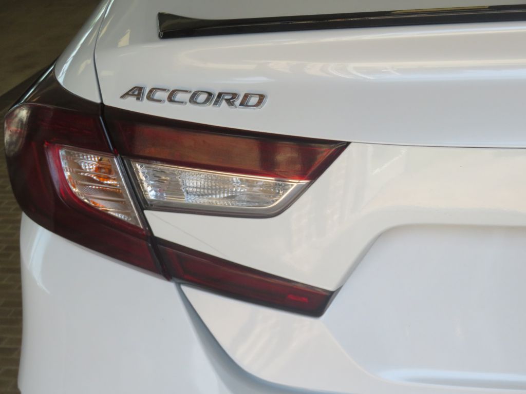 Photo 58 of this HONDA ACCORD