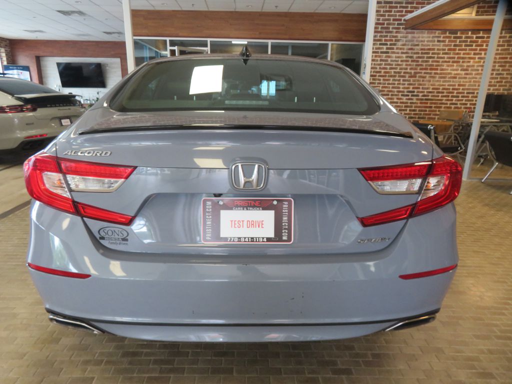 Photo 5 of this HONDA ACCORD