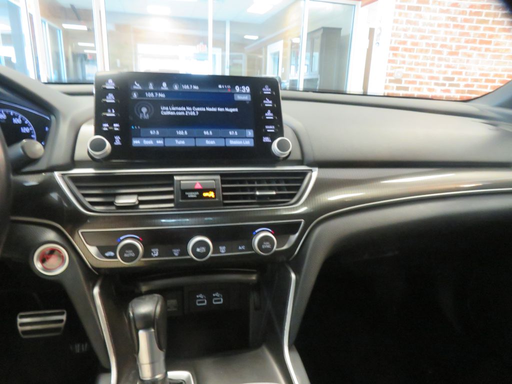 Photo 35 of this HONDA ACCORD