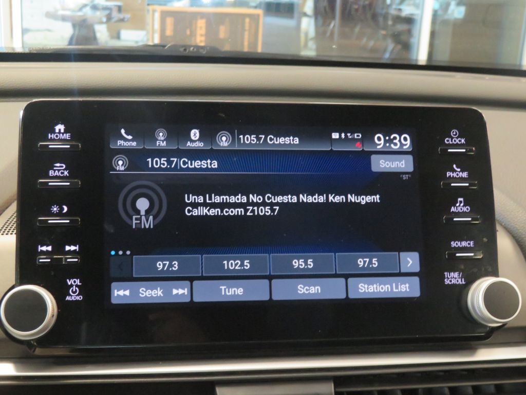 Photo 36 of this HONDA ACCORD