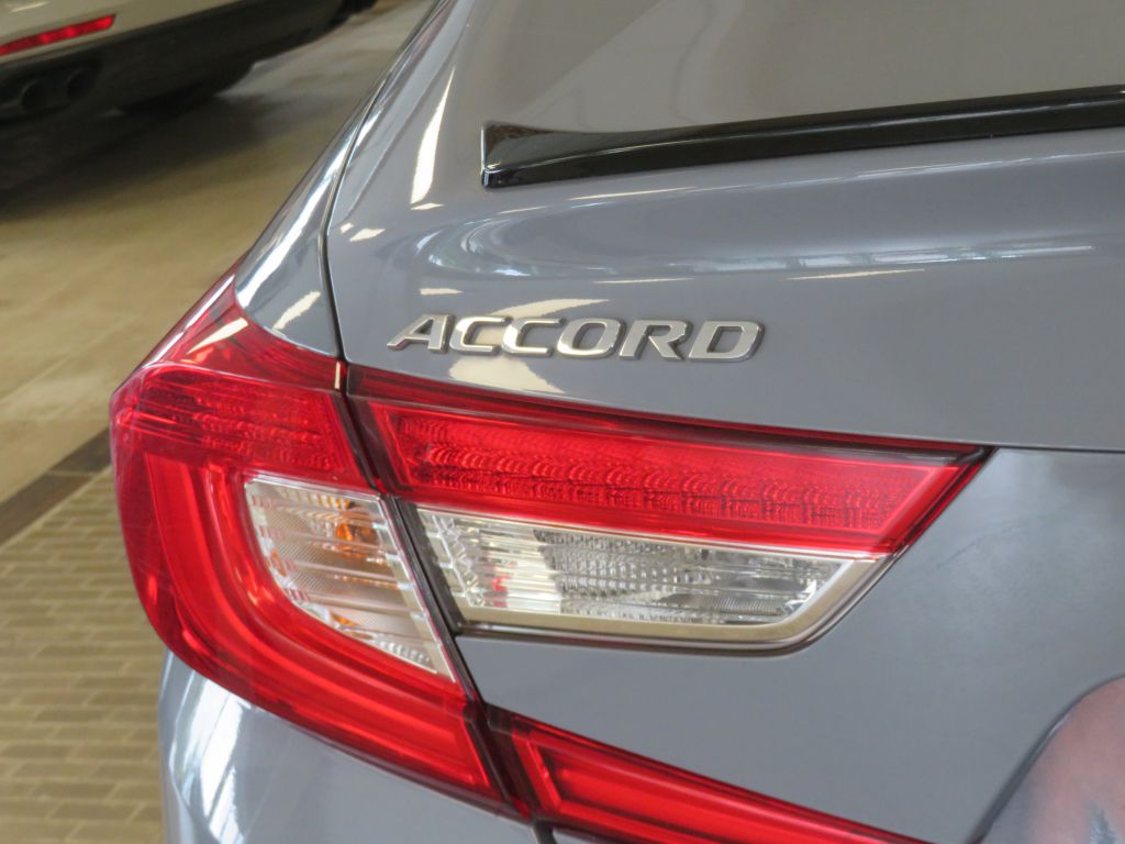 Photo 61 of this HONDA ACCORD