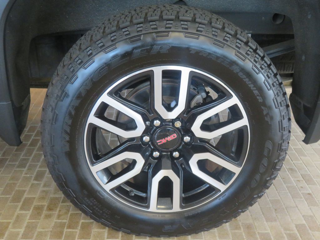 Photo 8 of this GMC SIERRA
