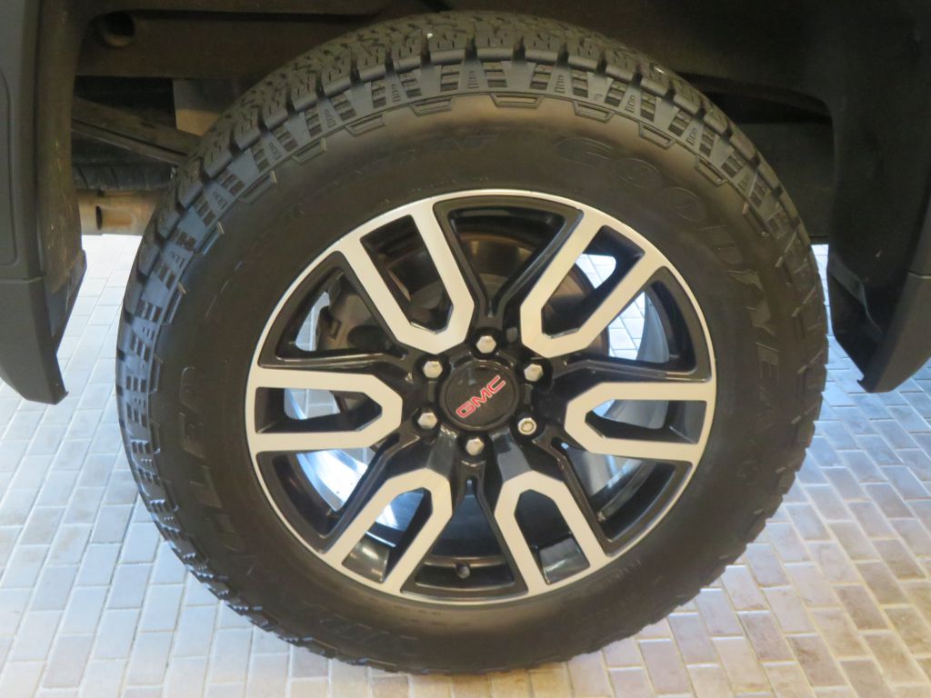 Photo 9 of this GMC SIERRA