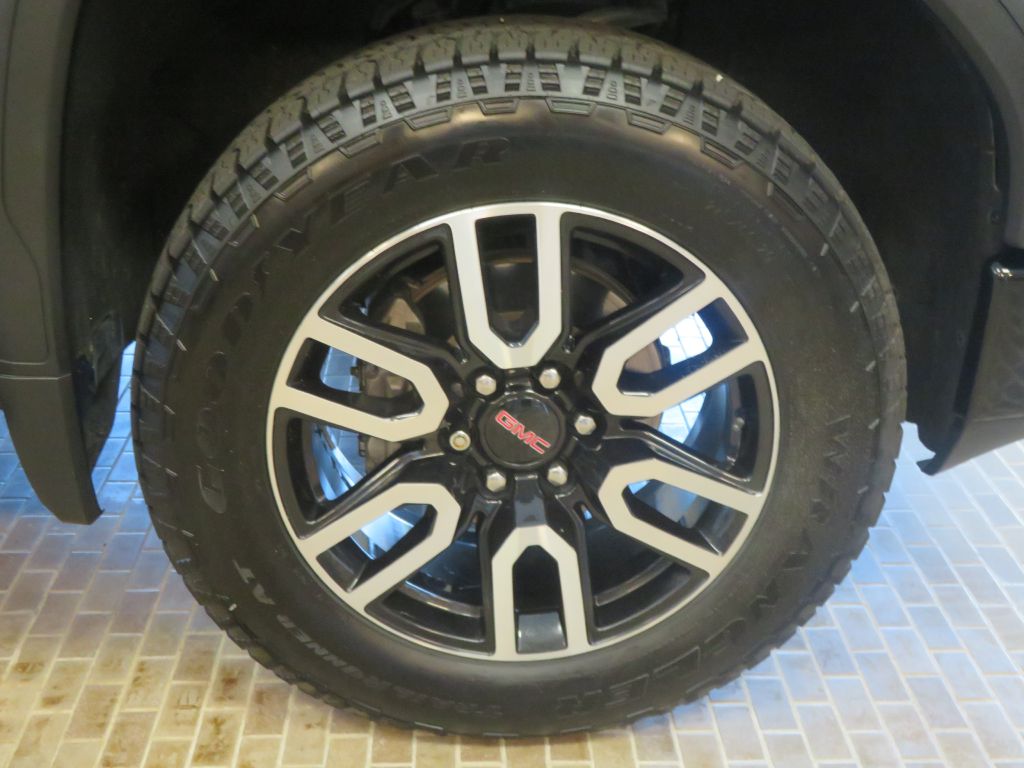 Photo 10 of this GMC SIERRA
