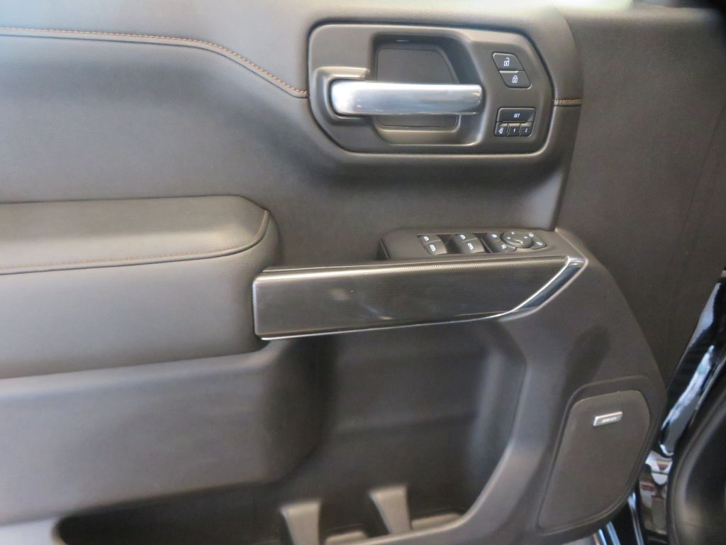 Photo 14 of this GMC SIERRA