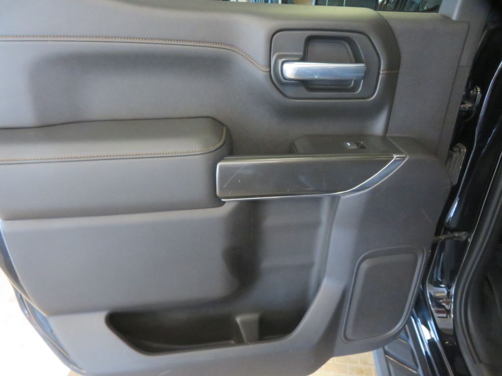 Photo 19 of this GMC SIERRA