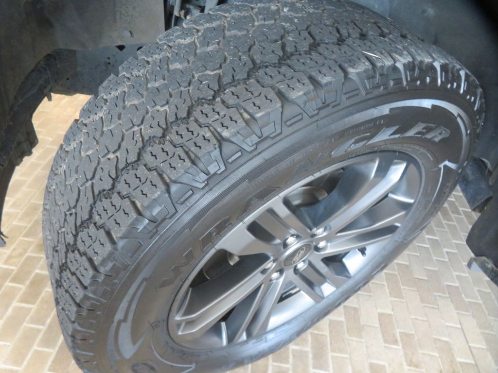 Photo 11 of this FORD F150