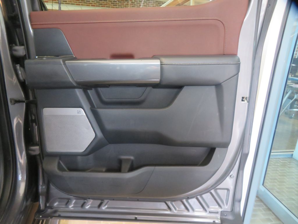 Photo 20 of this FORD F150
