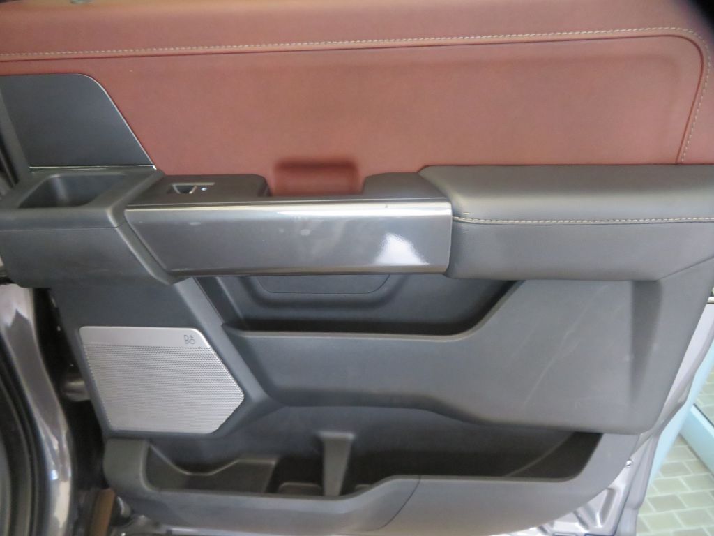 Photo 21 of this FORD F150