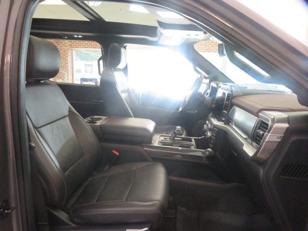Photo 25 of this FORD F150