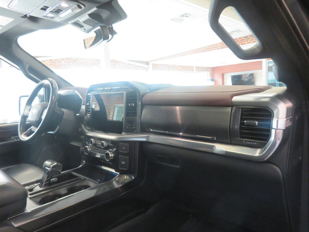 Photo 28 of this FORD F150