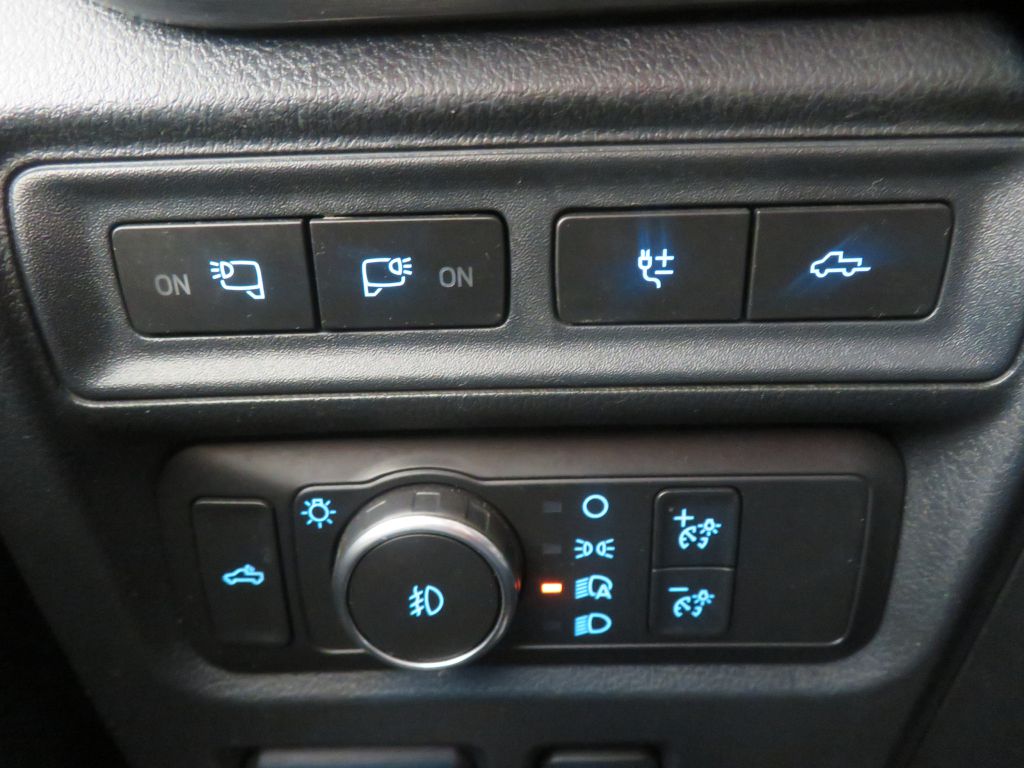 Photo 34 of this FORD F150