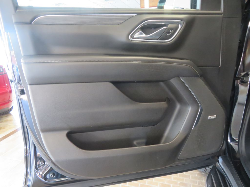 Photo 14 of this GMC YUKON XL