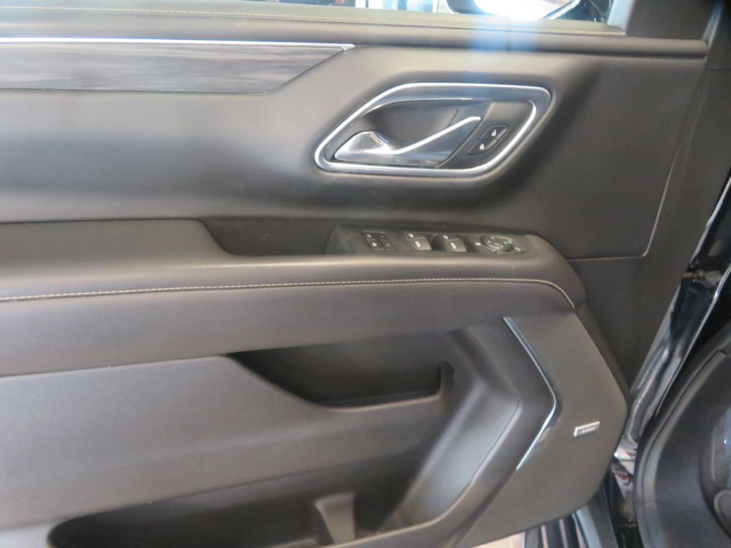 Photo 15 of this GMC YUKON XL