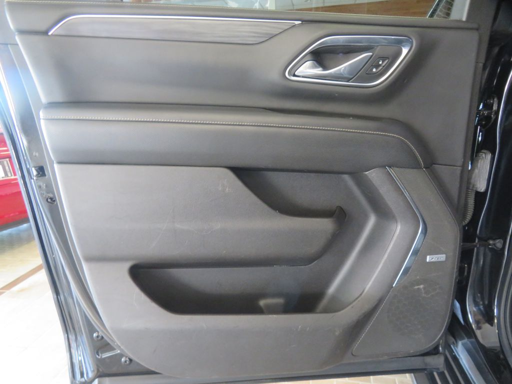 Photo 19 of this GMC YUKON XL