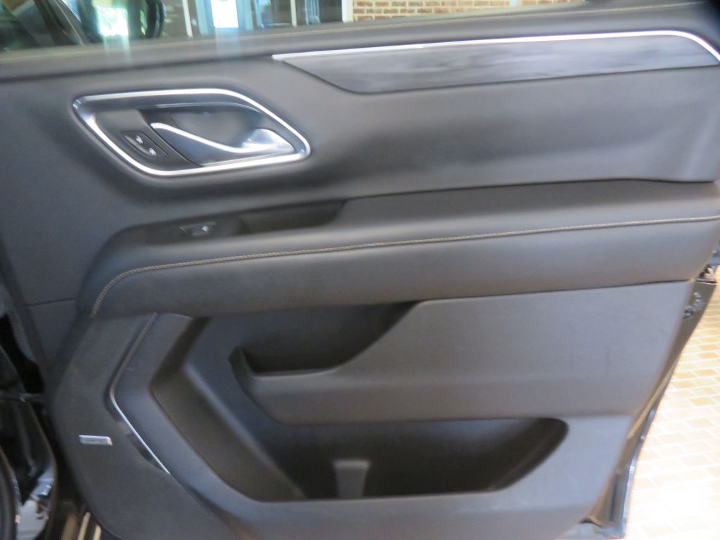 Photo 25 of this GMC YUKON XL