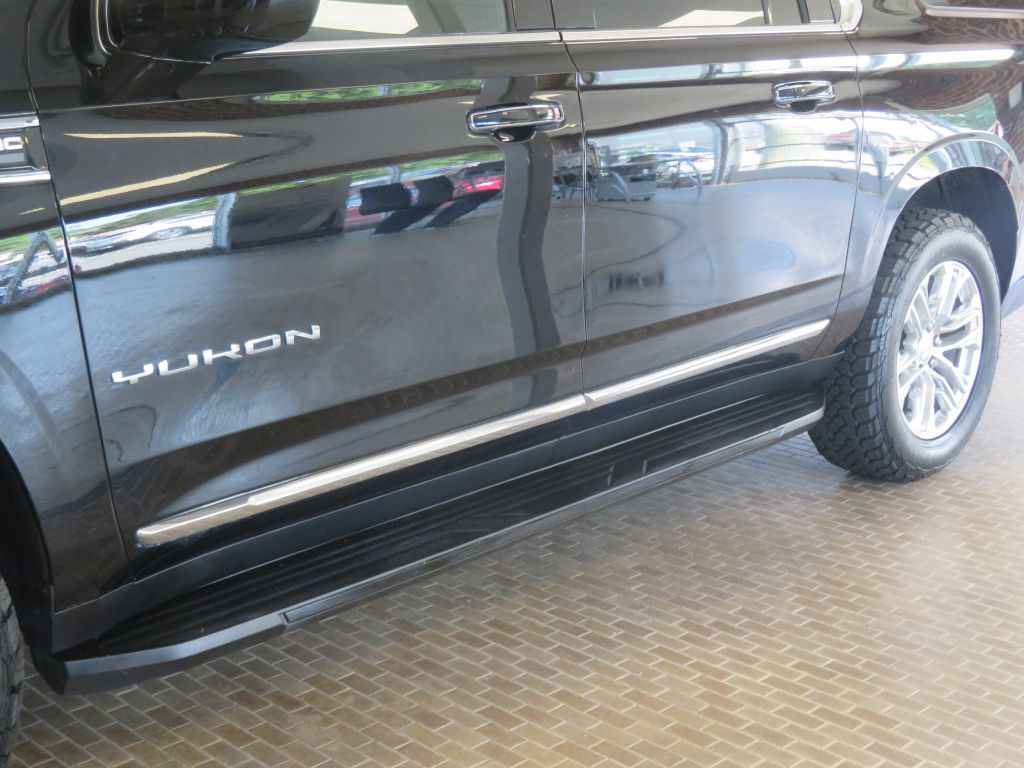 Photo 78 of this GMC YUKON XL