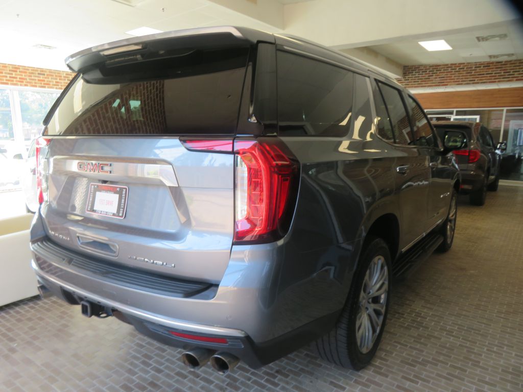 Photo 4 of this GMC YUKON