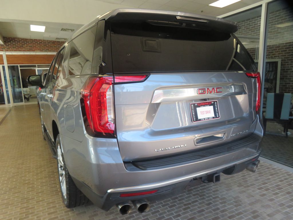 Photo 6 of this GMC YUKON