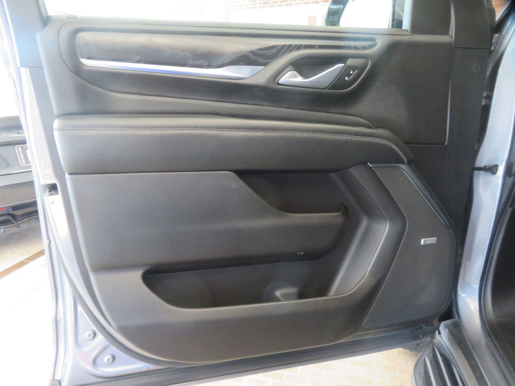 Photo 13 of this GMC YUKON