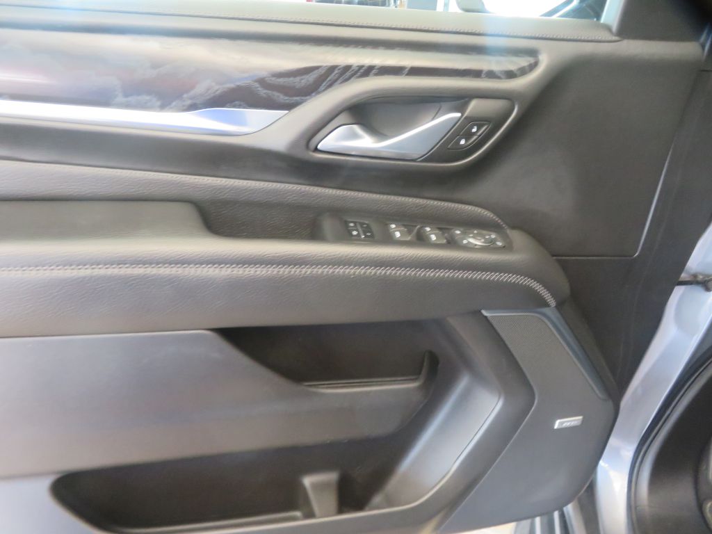 Photo 14 of this GMC YUKON