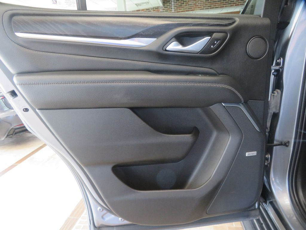 Photo 18 of this GMC YUKON