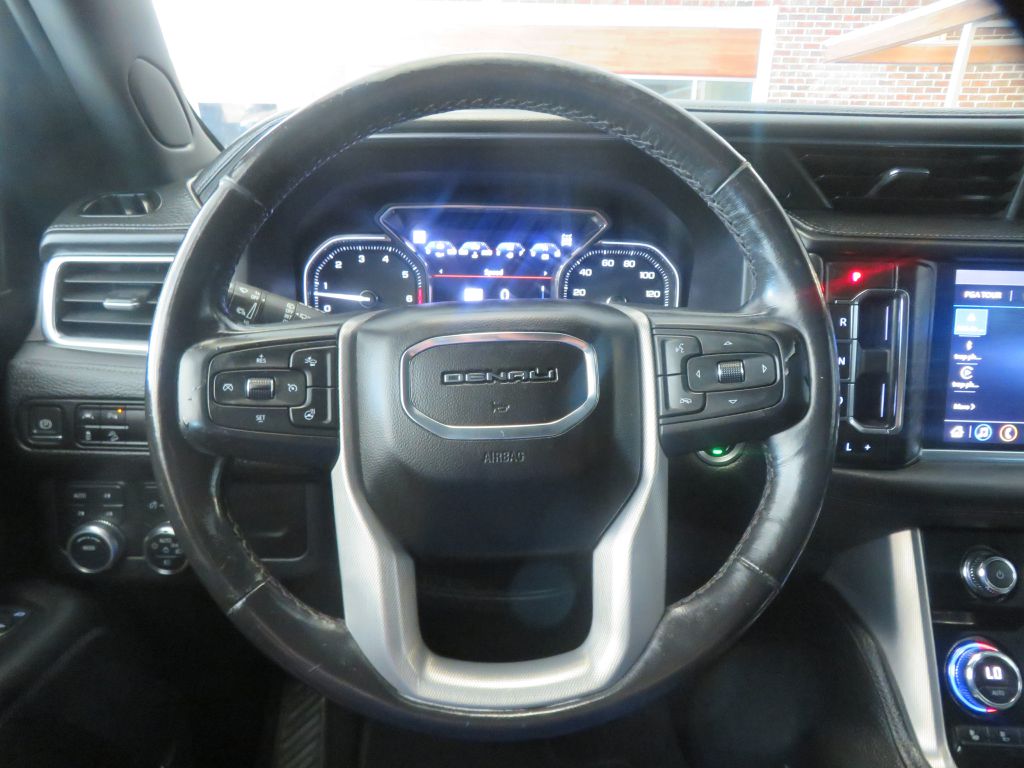 Photo 34 of this GMC YUKON