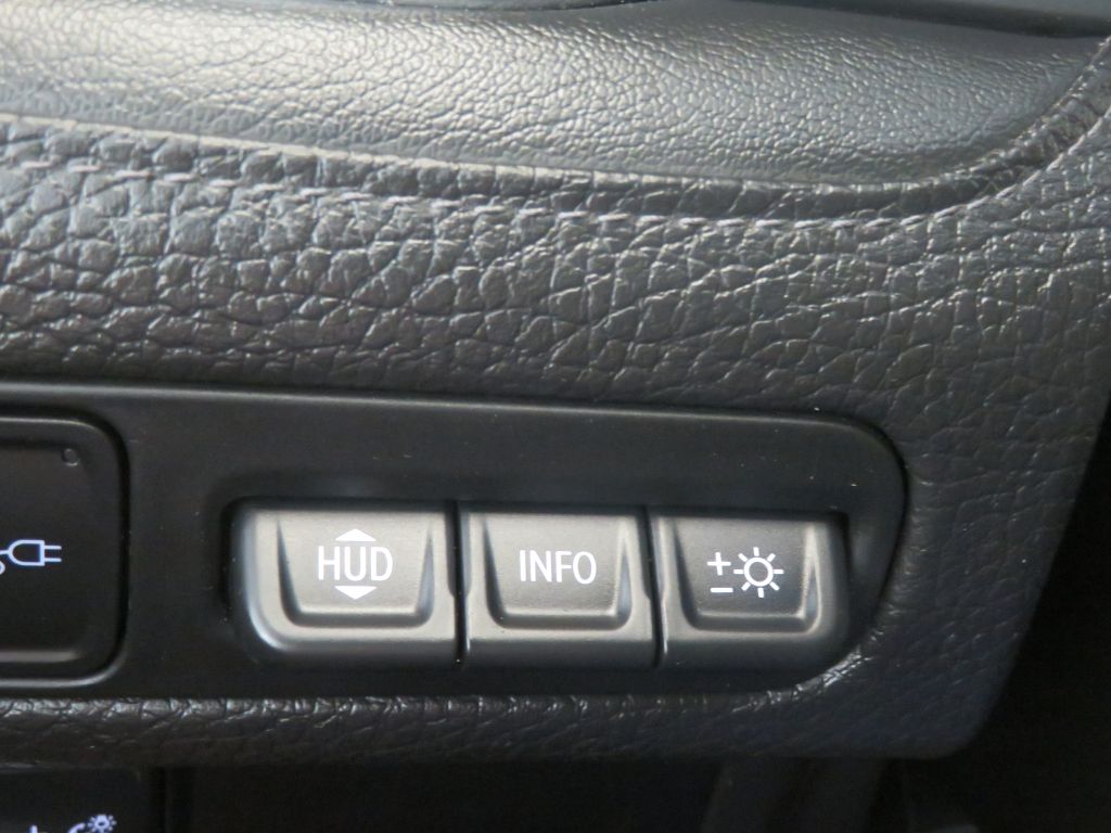 Photo 41 of this GMC YUKON