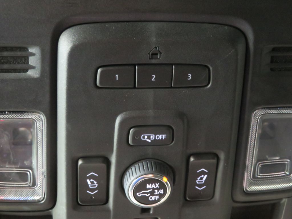 Photo 52 of this GMC YUKON