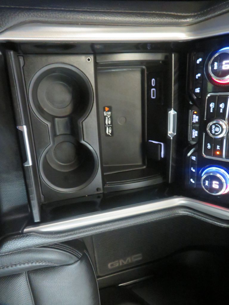 Photo 56 of this GMC YUKON