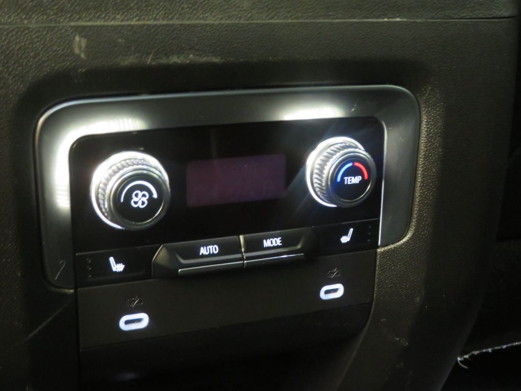 Photo 61 of this GMC YUKON