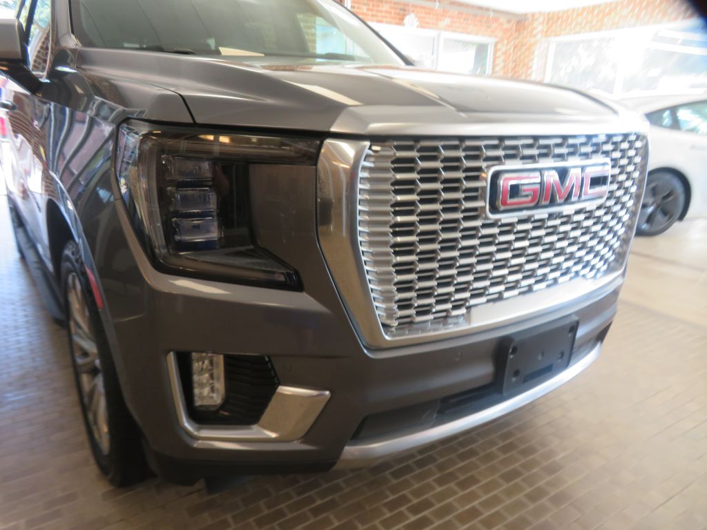 Photo 74 of this GMC YUKON