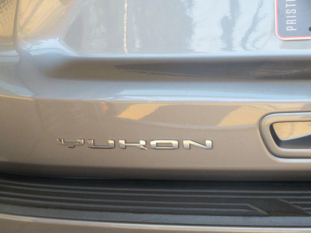 Photo 82 of this GMC YUKON