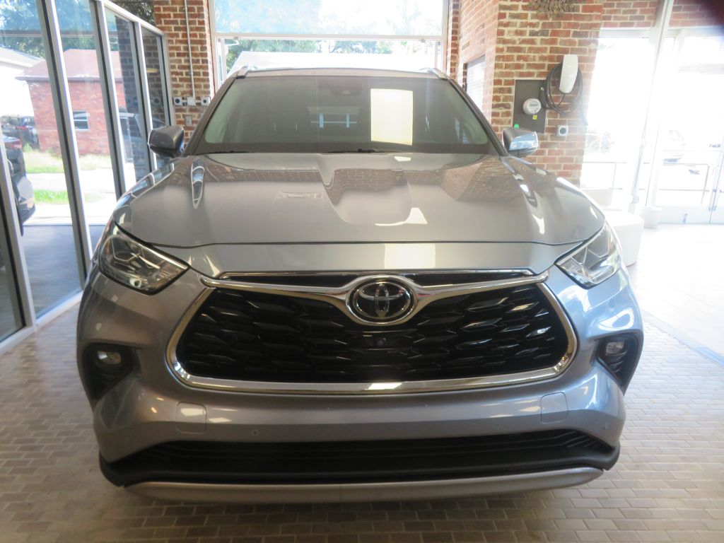 Photo 2 of this TOYOTA HIGHLANDER