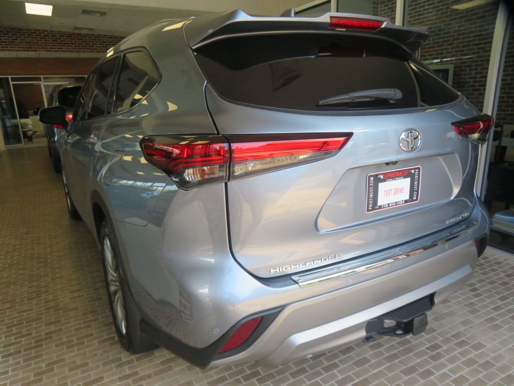 Photo 6 of this TOYOTA HIGHLANDER