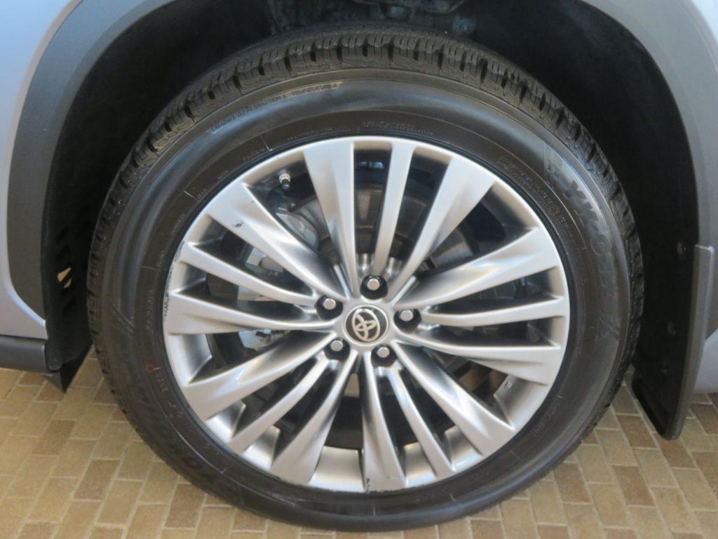 Photo 7 of this TOYOTA HIGHLANDER