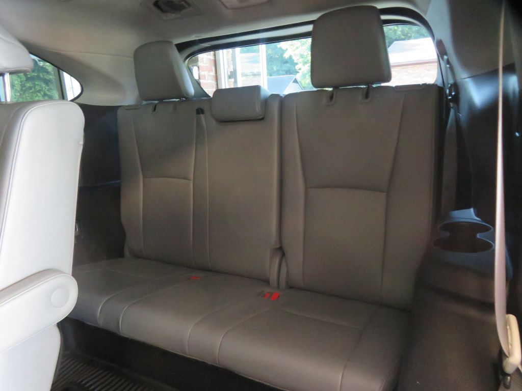 Photo 22 of this TOYOTA HIGHLANDER