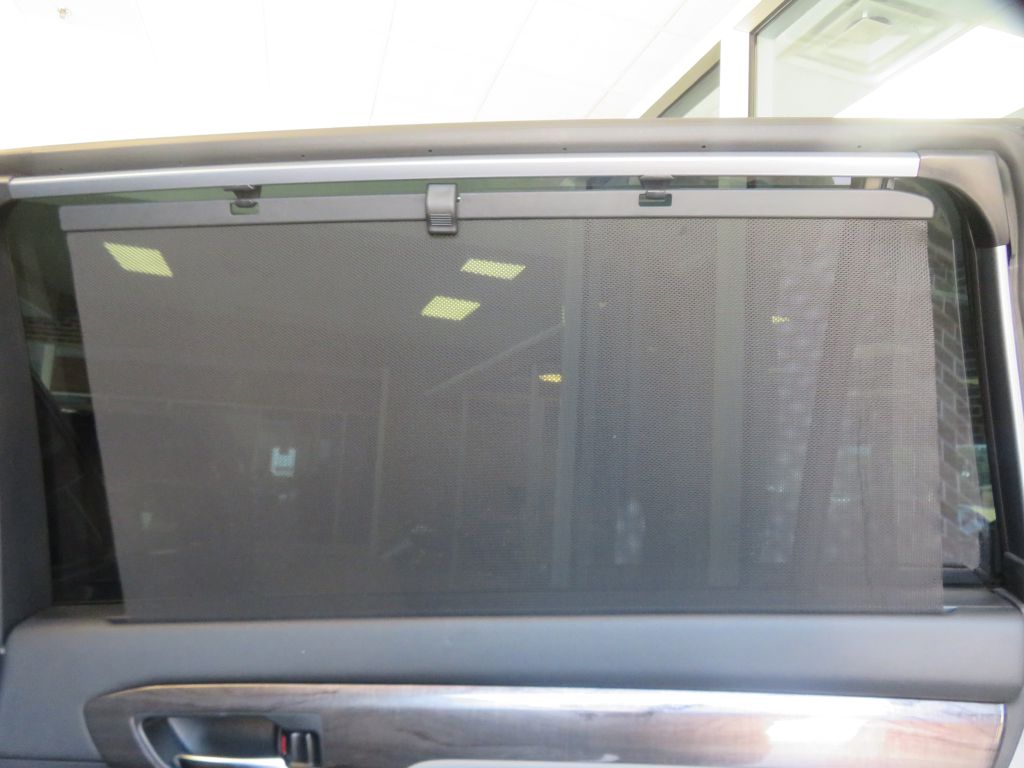 Photo 25 of this TOYOTA HIGHLANDER