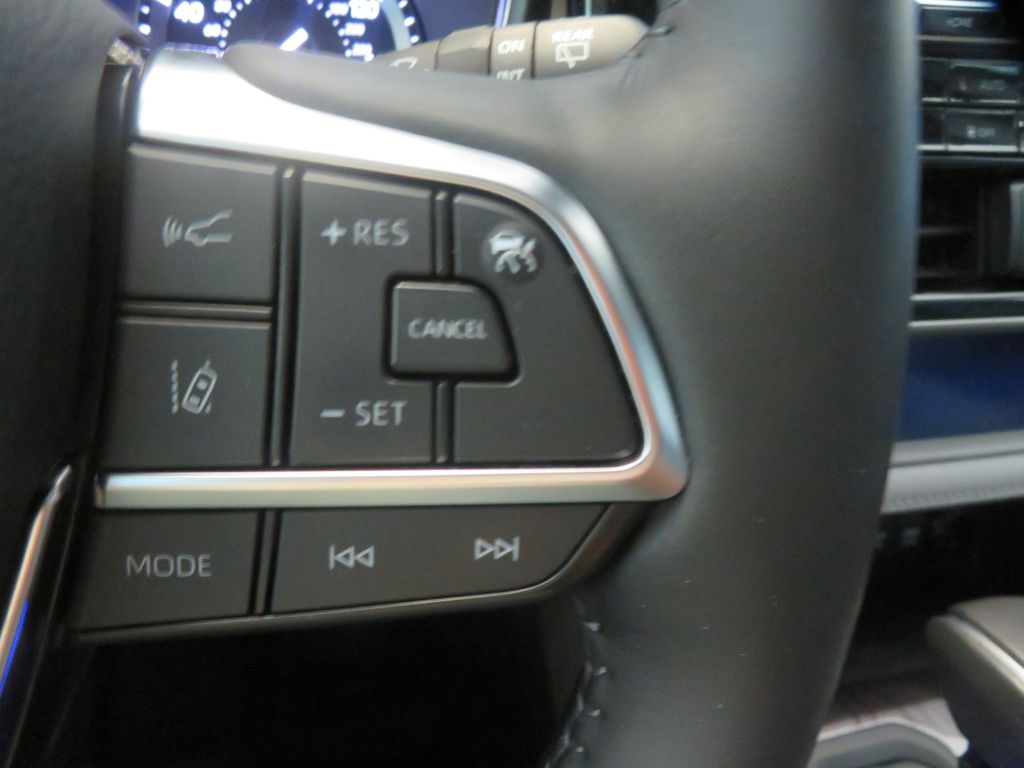 Photo 40 of this TOYOTA HIGHLANDER