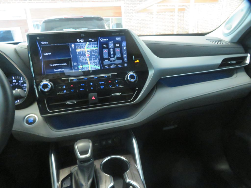 Photo 43 of this TOYOTA HIGHLANDER