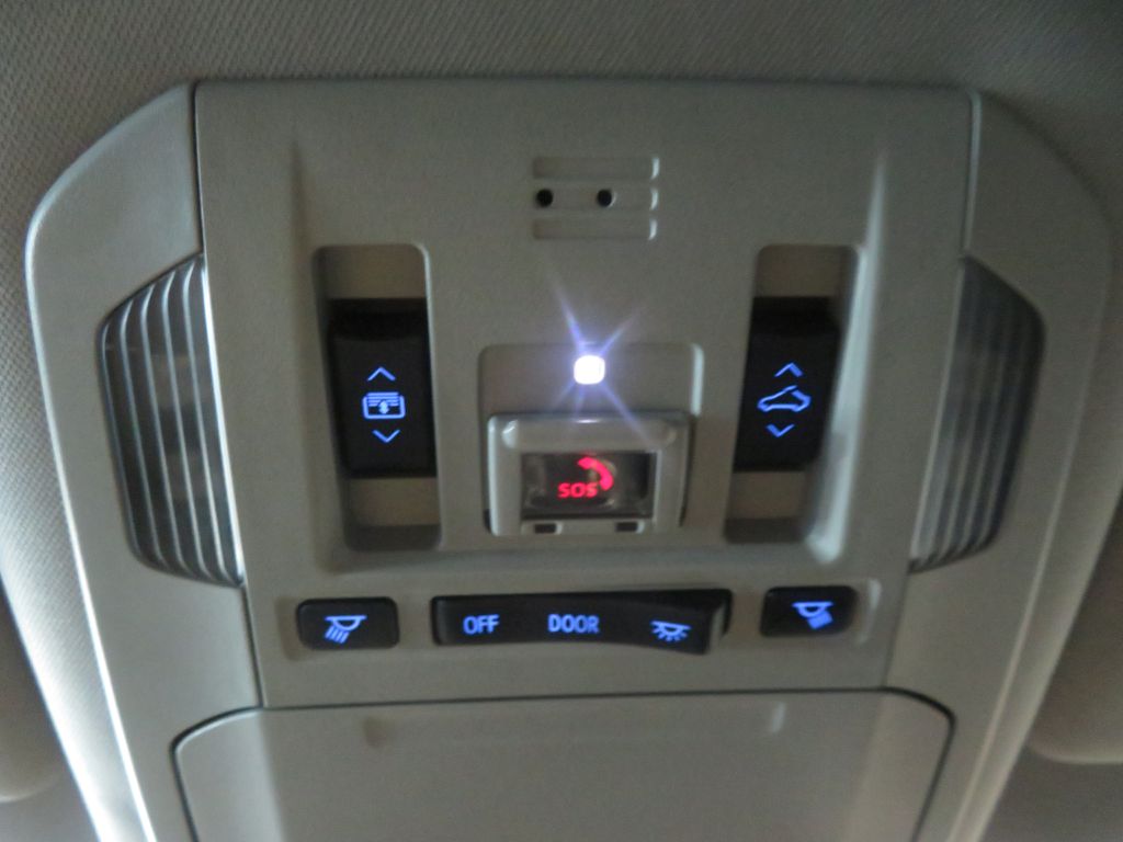 Photo 55 of this TOYOTA HIGHLANDER