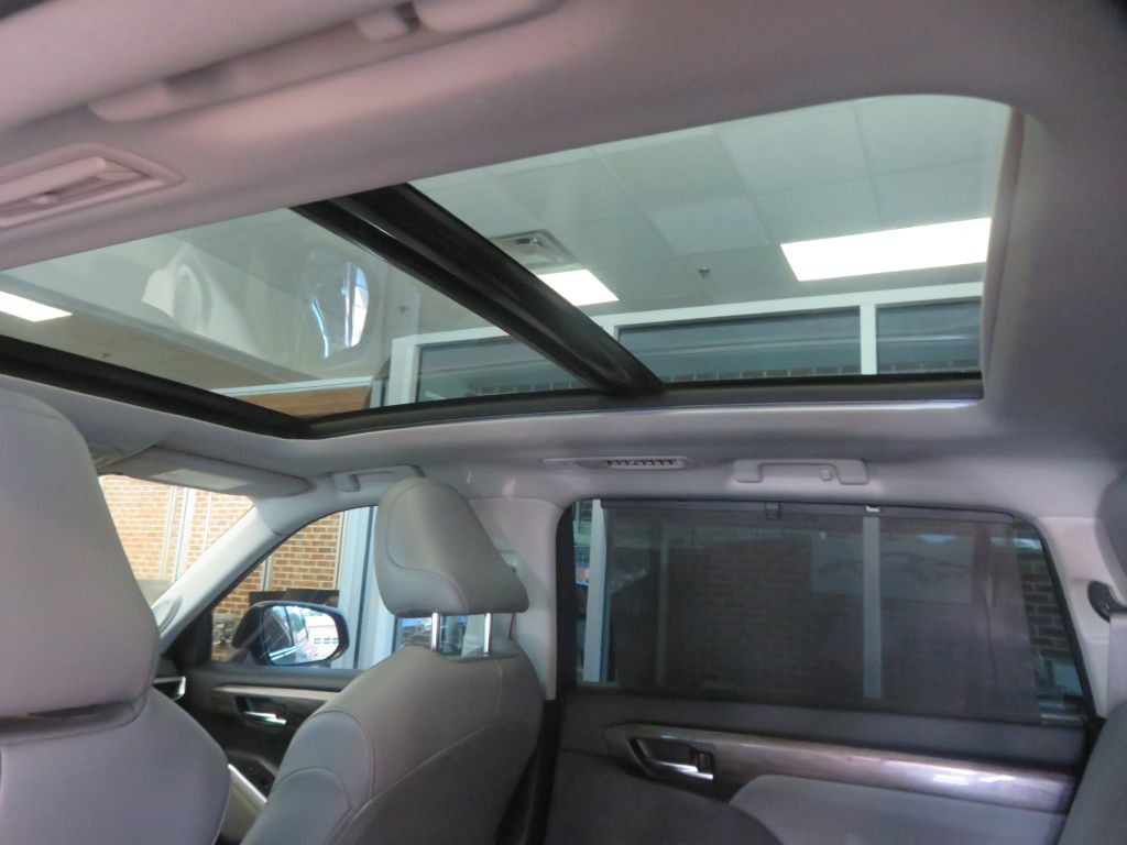 Photo 64 of this TOYOTA HIGHLANDER