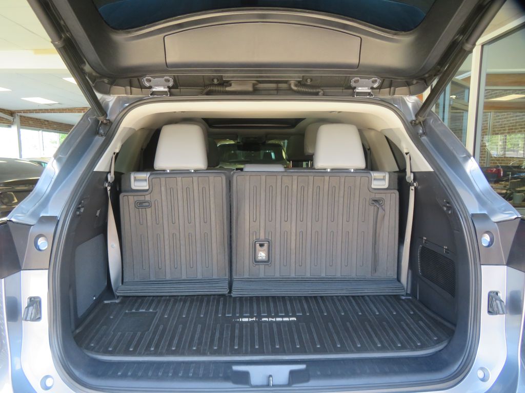Photo 67 of this TOYOTA HIGHLANDER