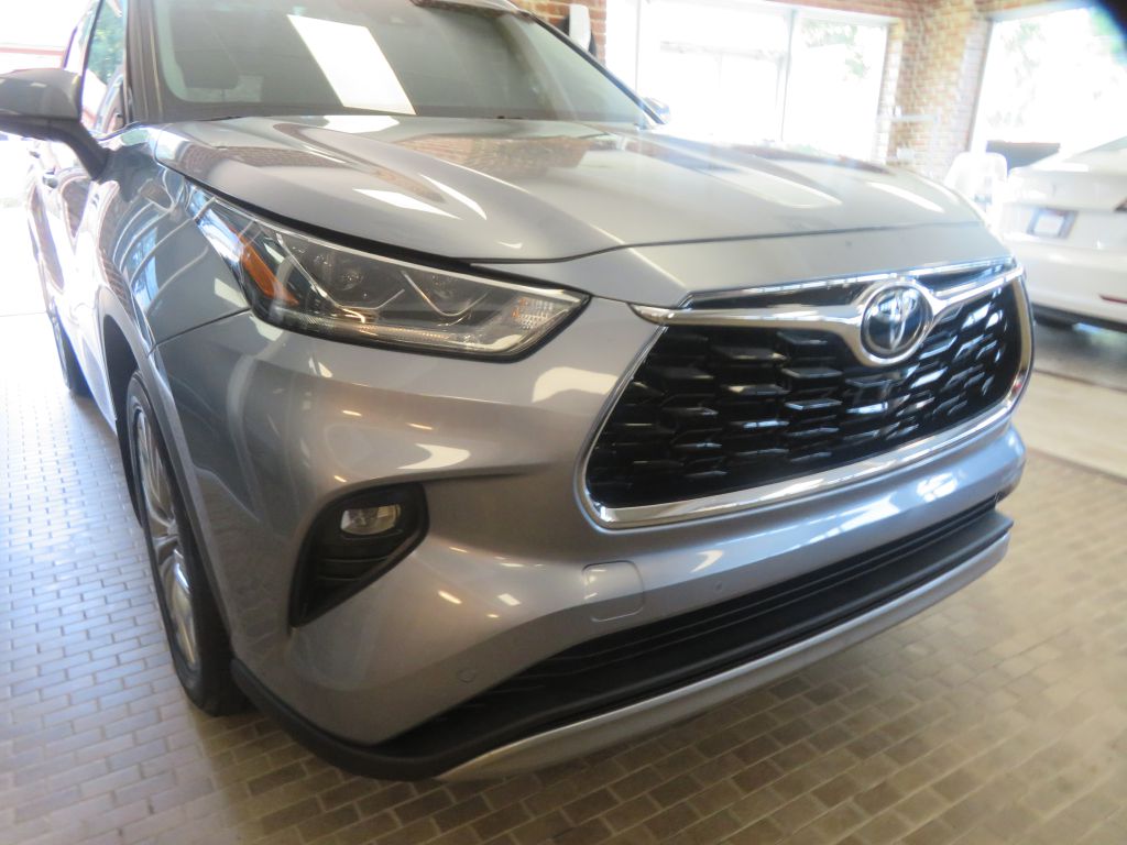 Photo 77 of this TOYOTA HIGHLANDER