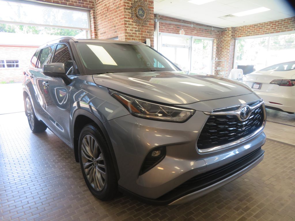 Photo 78 of this TOYOTA HIGHLANDER