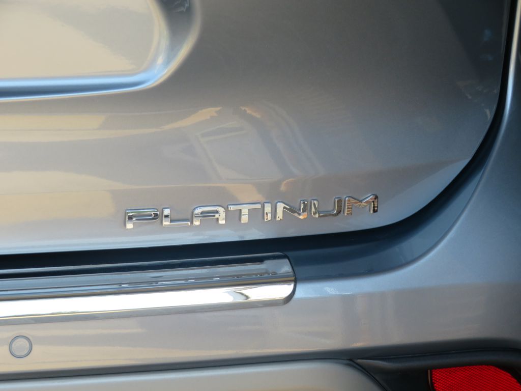 Photo 85 of this TOYOTA HIGHLANDER