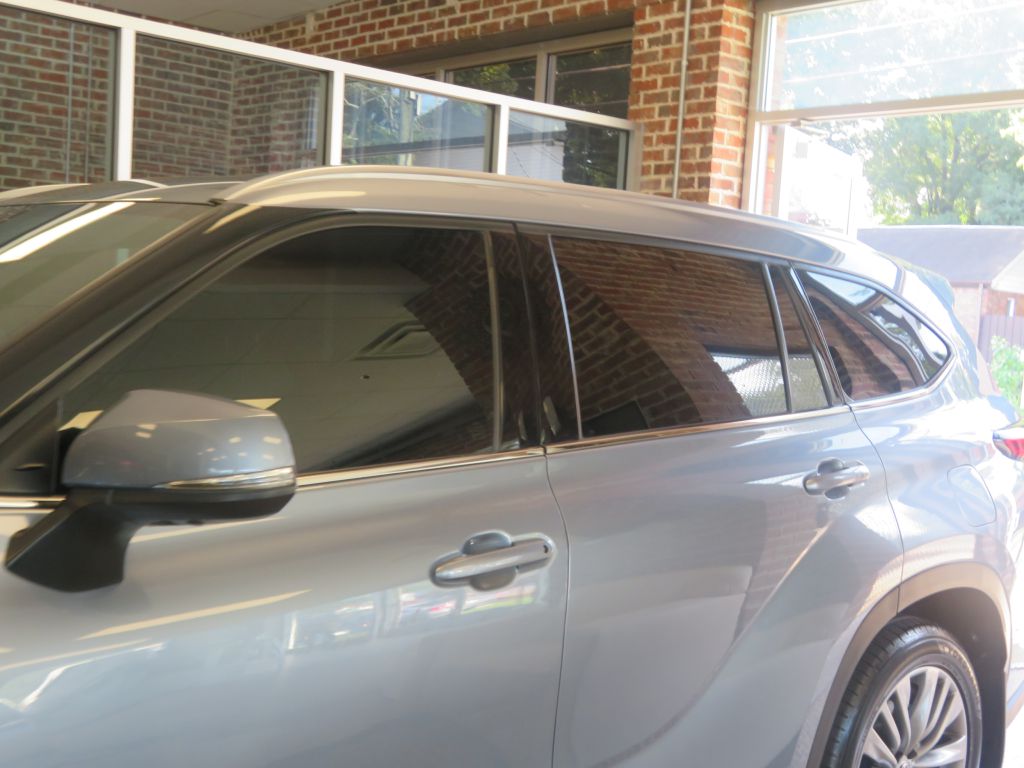 Photo 91 of this TOYOTA HIGHLANDER