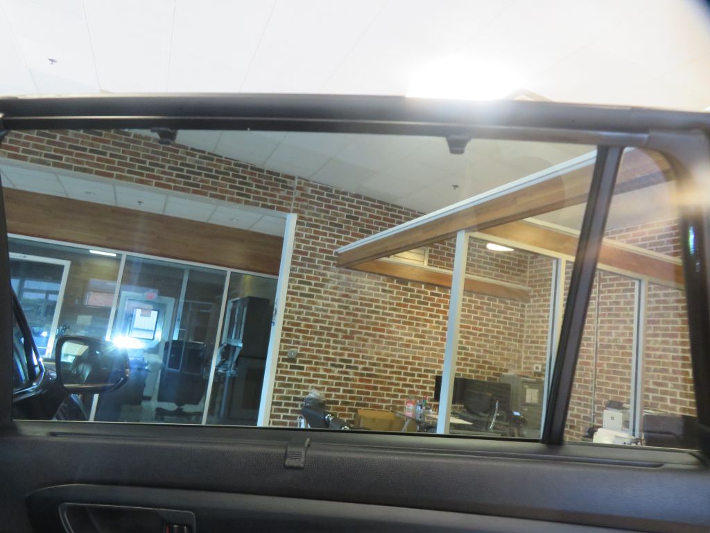 Photo 25 of this TOYOTA HIGHLANDER AWD