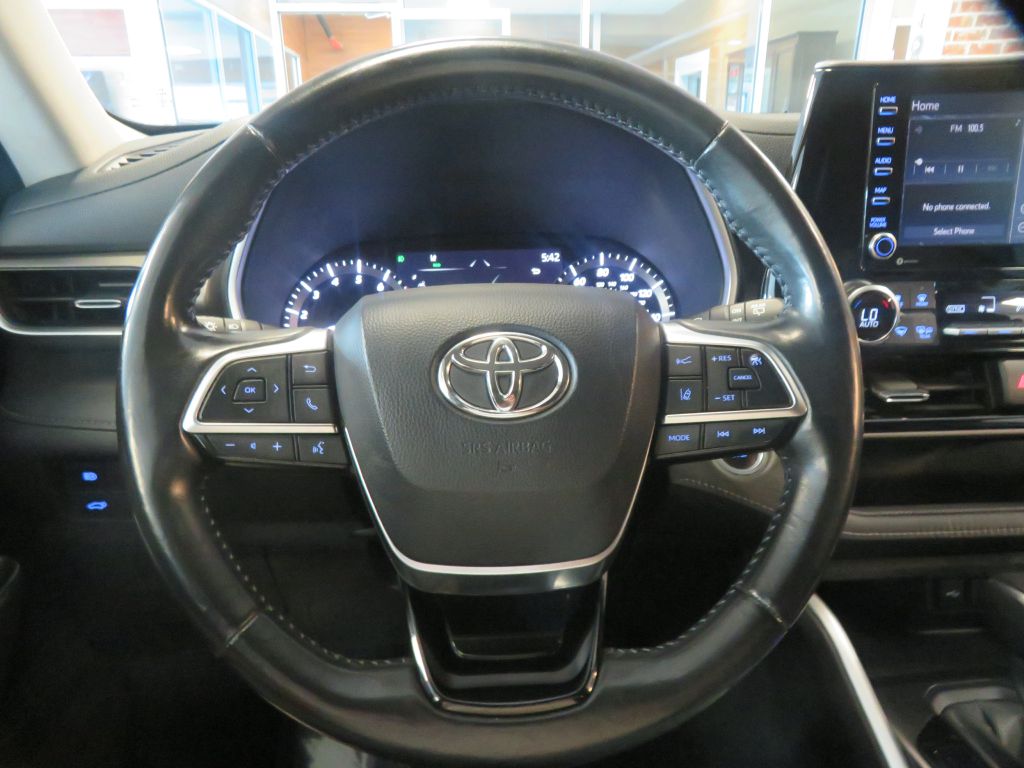 Photo 36 of this TOYOTA HIGHLANDER AWD