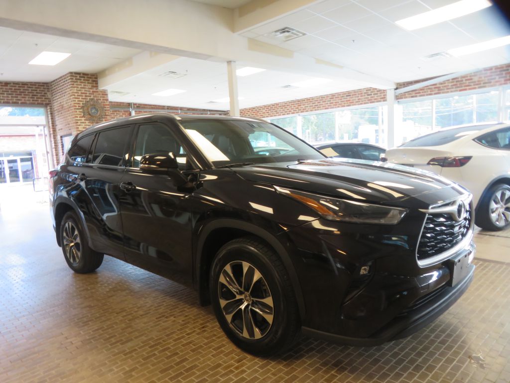 Photo 69 of this TOYOTA HIGHLANDER AWD